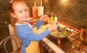 Makaron ze szpinakiem i grilowanymi warzywami-Dorotka Lewandowska